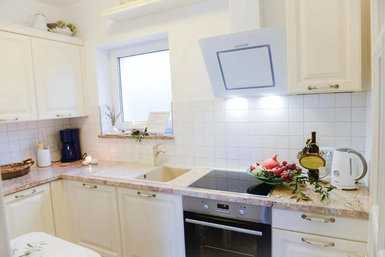 Domizil Opatija A&N, Villa Mit Pool, Wohlfuehloase Mit Meerblick Poljane 0*,
